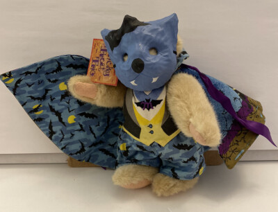 1994 Muffy Vanderbear Tricky Treat Trip Countess Muffula NWT north american bear