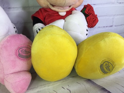 Disney Mickey Minnie Mouse Stuffed Plush Love Set Red Roses Valentine's Day - Picture 7 of 10