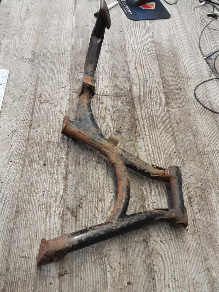 Центральная подставка подставка 1985 85 84-85 Honda V65 Sabre 1100 VF1100s - Изображение 2 из 4