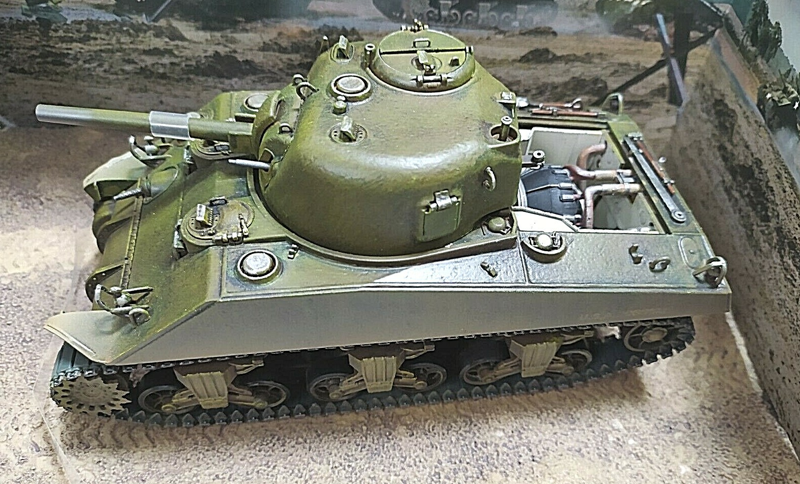 FORCES OF VALOR 1:32 DIE CAST METAL CARRO ARMATO U.S. SHERMAN M4 (75)    912101A