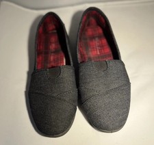 White Line Women’s Slip On Canvas Shoes Size 7