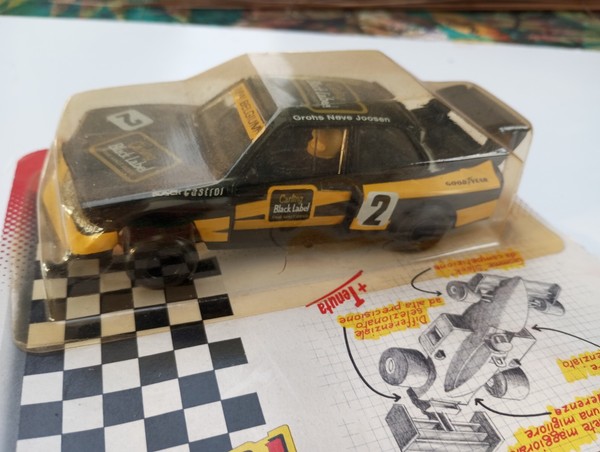 POLISTIL BMW 320 NUEVO EN SU BLISTER ORIGINAL 1/32