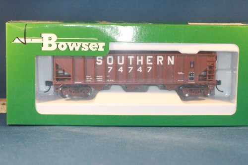 JP HO Bowser 42940 70 toneladas 12 paneles triple tolva Southern 74747 | Zustand: New
