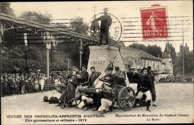 Postcard Paris XVI Passy Auteuil, orphanage, gymnastics festival and... - 4034039