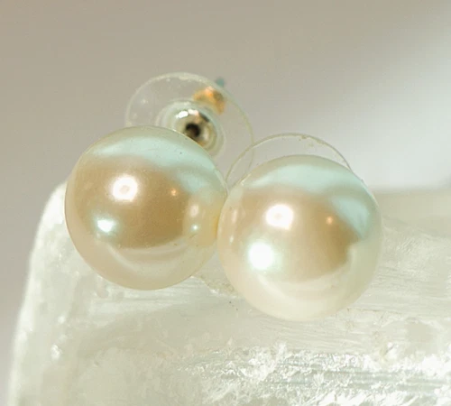 Vintage Large Faux Pearl Stud Earrings Gold Tone Classic Round Costume Jewelry