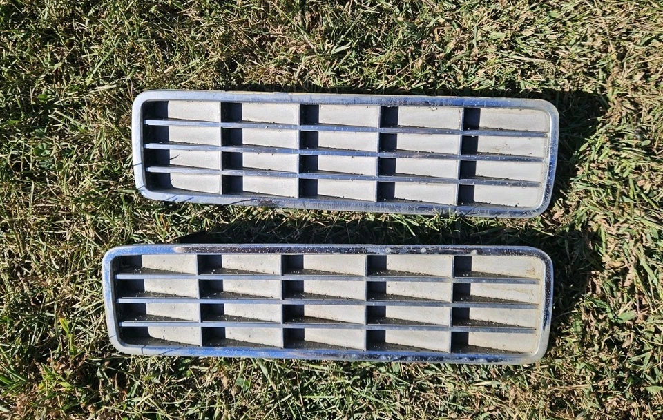 Par de persianas guardabarros delanteras Mercury Monterey Montclair Parklane S55 1966 1967 Foto 2 de 4