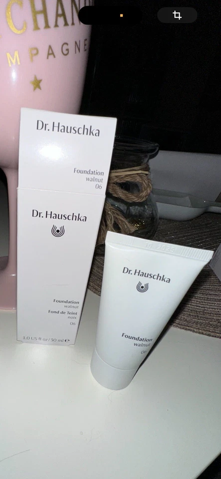 Dr. Hauschka Foundation, Fb. 06 walnut, 30ml, Orig.Pr. 24,00 Euro - Bild 2 von 3