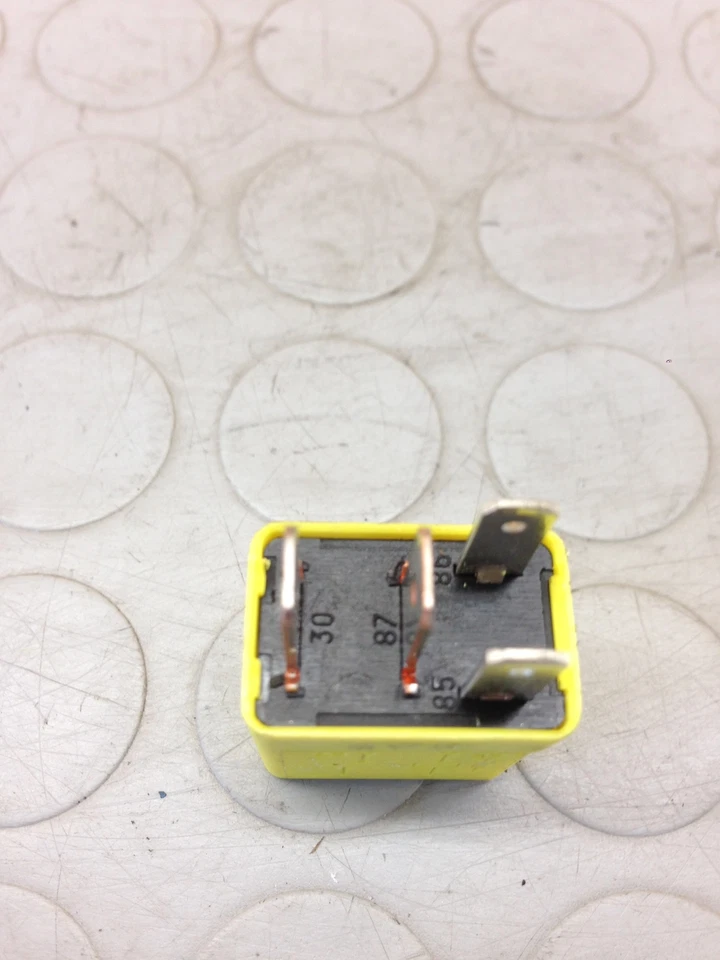 OPEL MERIVA A (2010) 1.4 BENZINA 66KW 5P RELE' RELAY 24433728 - Immagine 2 di 2