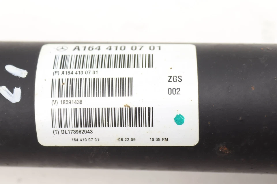 Mercedes-Benz ML350 2006-2011 - Eje de transmisión delantero/eje de hélice 1644100701 Foto 2 de 4