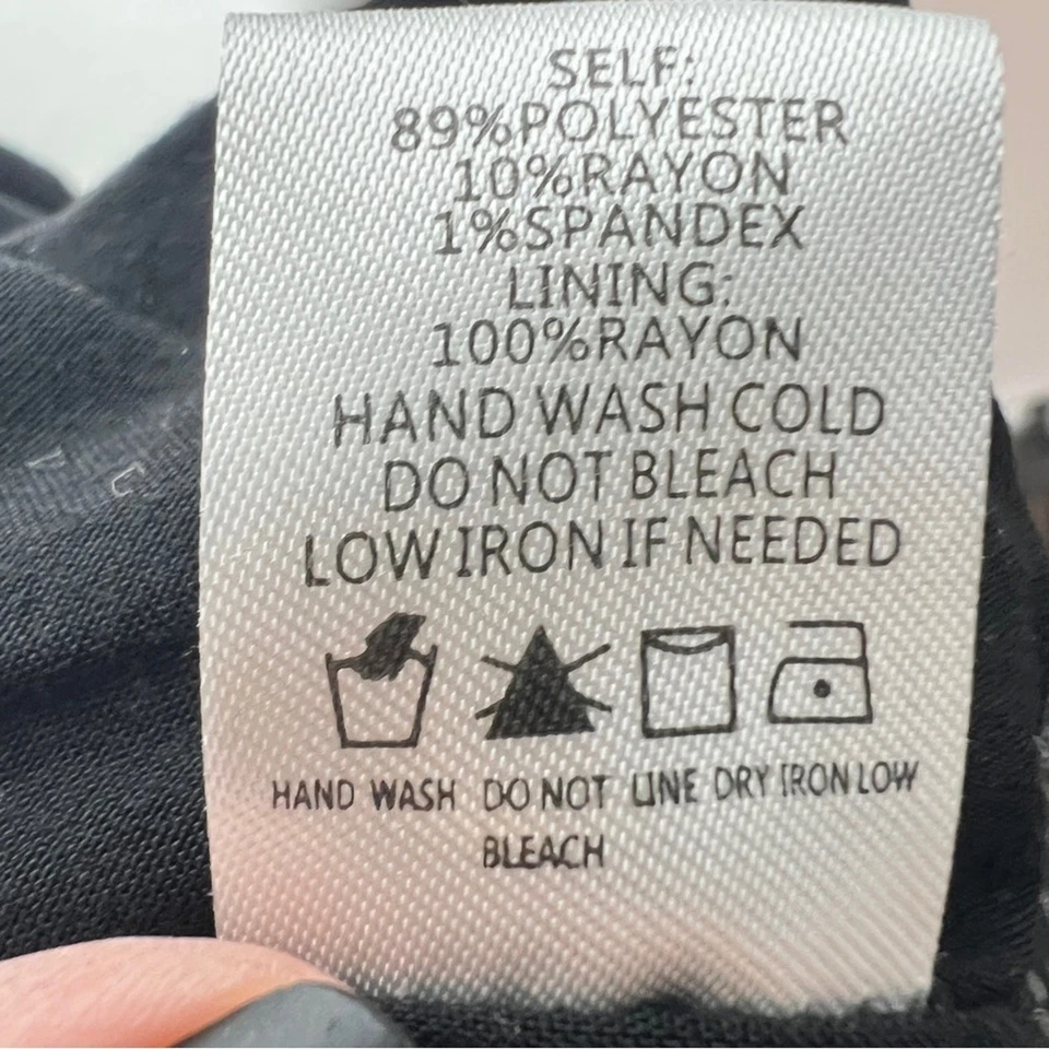 Macacão Blue Blush preto e branco listrado sem alças perna larga pequeno? S B173 - Imagem 3 de 4