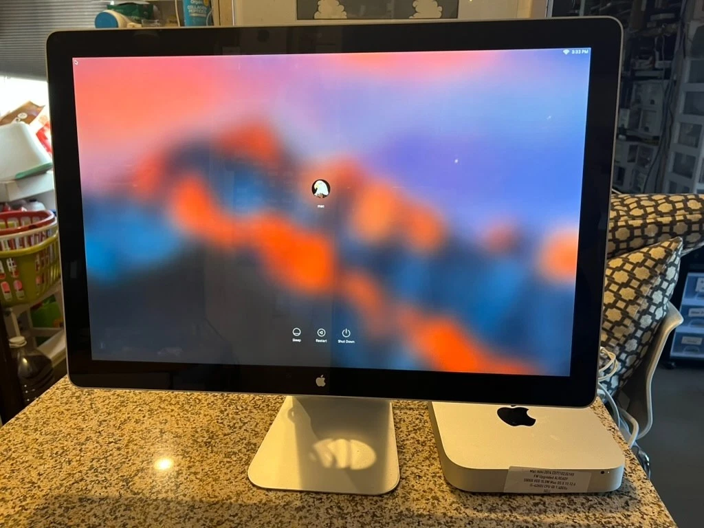 Apple LED Cinema Display 24インチ美品 Apple Cinema Display LED A1267 24