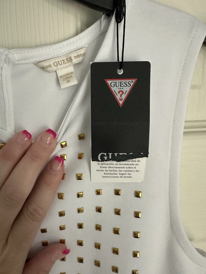 Vestido Guess para niñas blanco puro Milano acanalado con adornos dorados talla 12 Foto 2 de 3