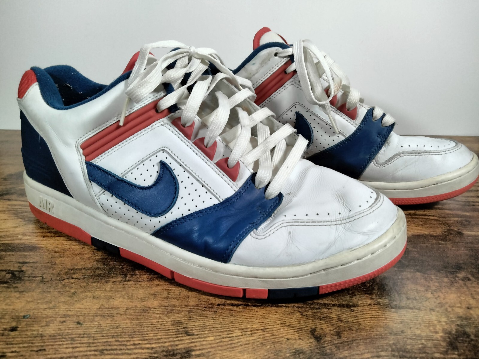 Dragon make it flat Meyella 2003 Nike Air Force 2 Low Round Mound White Blue Ribbon Red Rare Size 11.5 Vtg | eBay Dragon make it flat Meyella 2003 Nike Air Force 2 Low Round Mound White Blue Ribbon Red Rare Size 11.5 Vtg | eBay