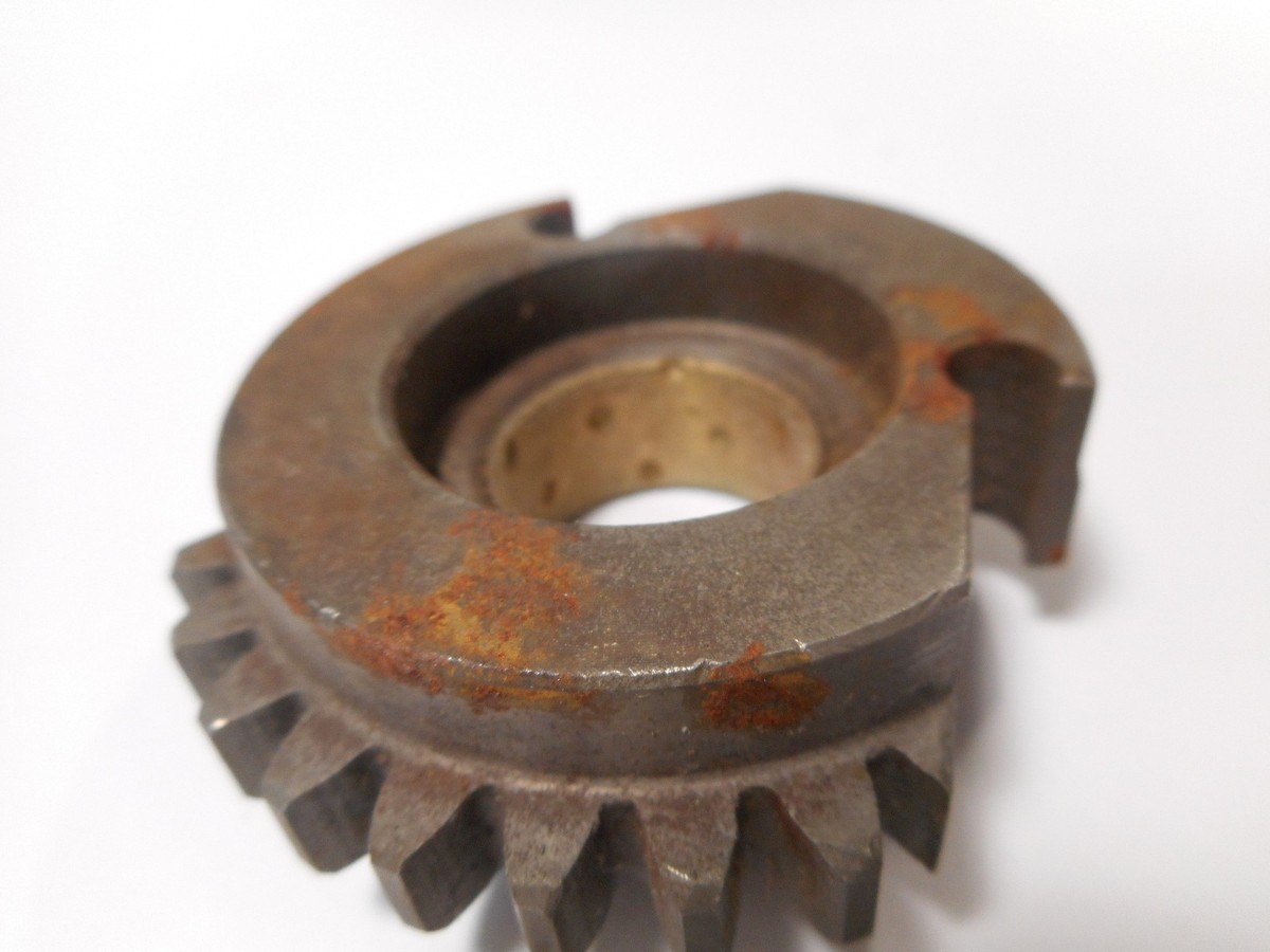 YAMAHA DS6C YDS5 NEW OEM KICK PINION GEAR 152-15631-01-00 | eBay