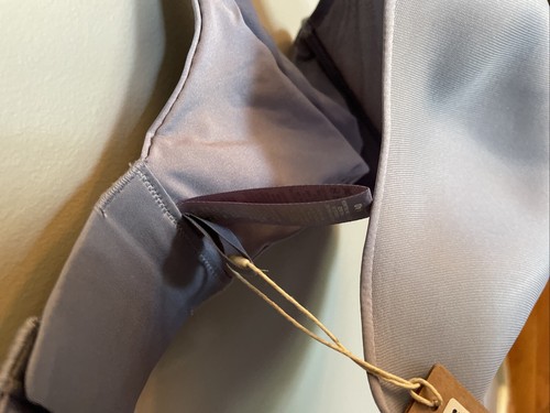 SKIMS Kim Kardashian Weightless Scoop Bra Slate Size 44D Style#:BR-UWR-1982 NWT - Picture 5 of 8