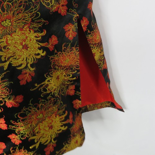 Vintage Asian Long Robe Metallic Gold Lined Size M Black Red Coat Made in Japan - Picture 7 of 11