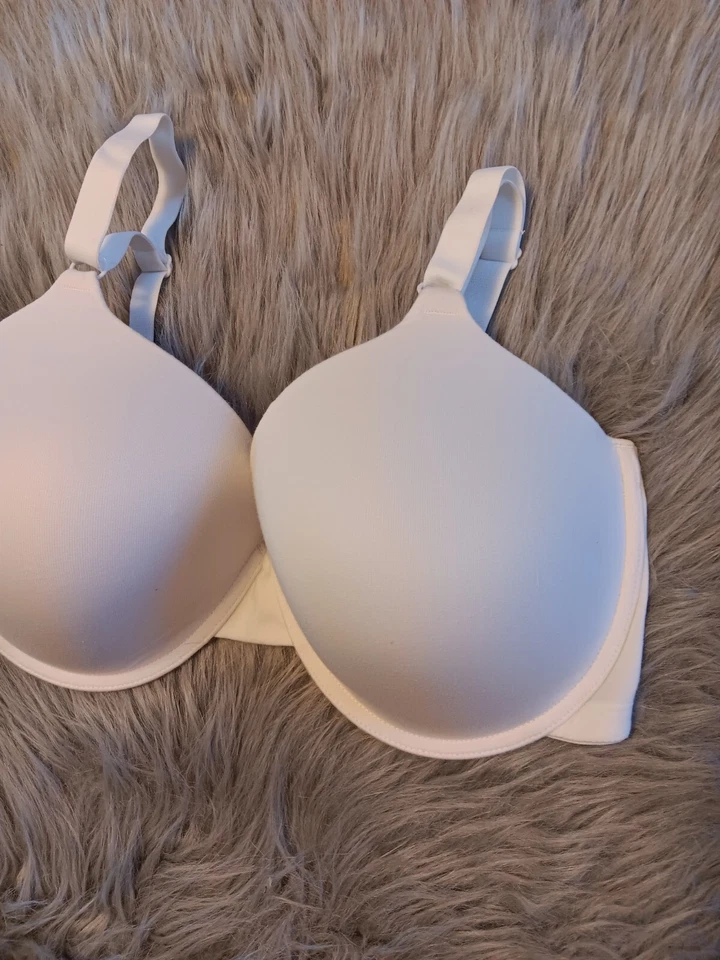 Sujetador Fruit Of The Loom para mujer talla 42DD blanco ligeramente forrado con aros Foto 2 de 4