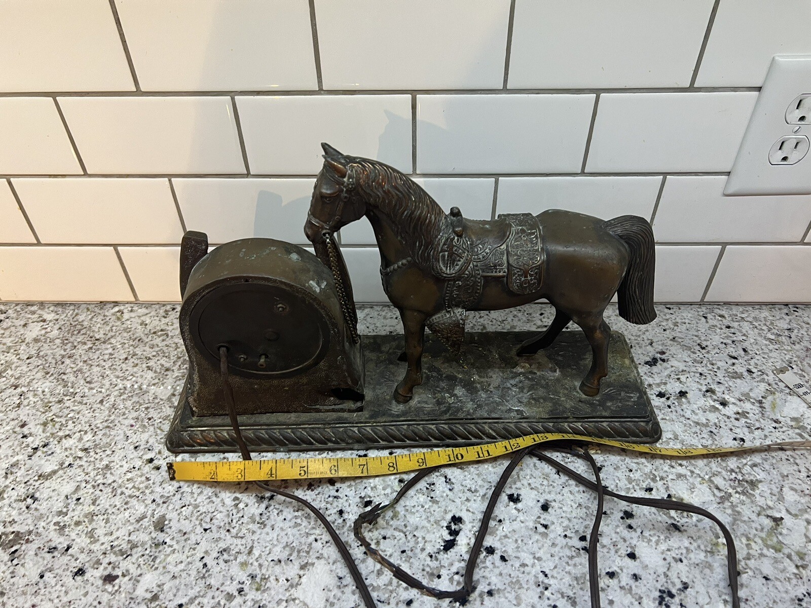 Vtg Horse Lanshire Mantle Clock Figure Brass Metal Wood Base Quartz