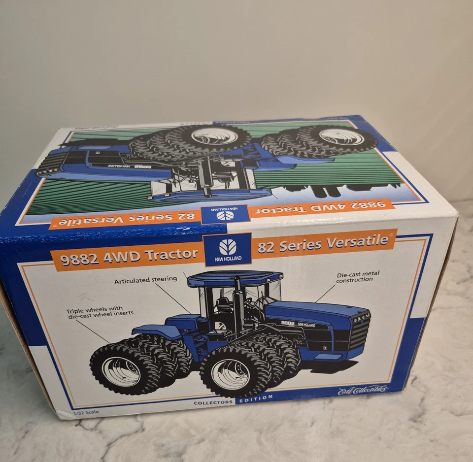 New Holland VERSATILE 9882 4WD Tractor TRIPLE Tires Collectors Edit 1:32 w/ Box - Image 4 of 4