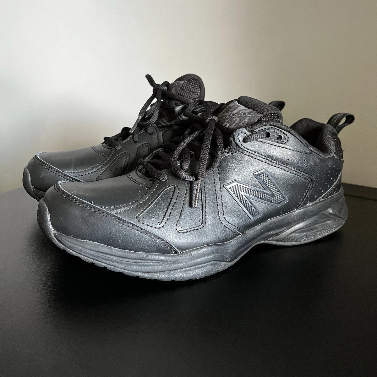 New Balance Shoes Mens 13 Athletic Trainers 624 Active Sneaker Black Leather 4E Cut in half: New Balance 624 v5 Review | RunRepeat main image 4