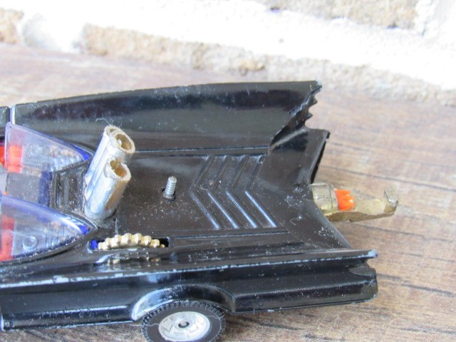 Picture 5 of 24