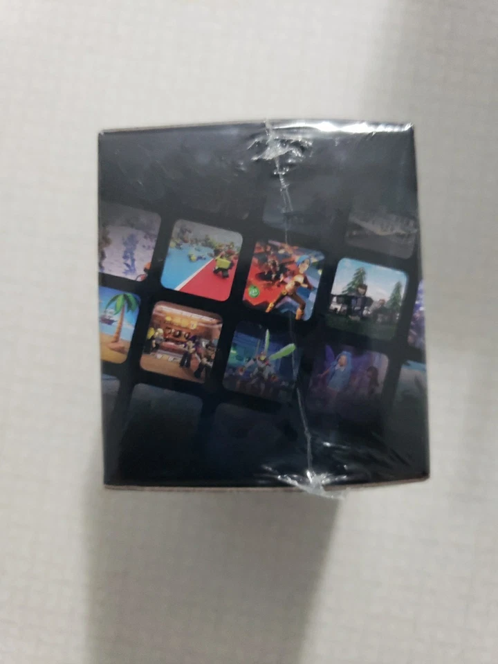 Pacote com 12 Roblox Series [1 boneco aleatório e código de item virtual] - Imagem 4 de 4