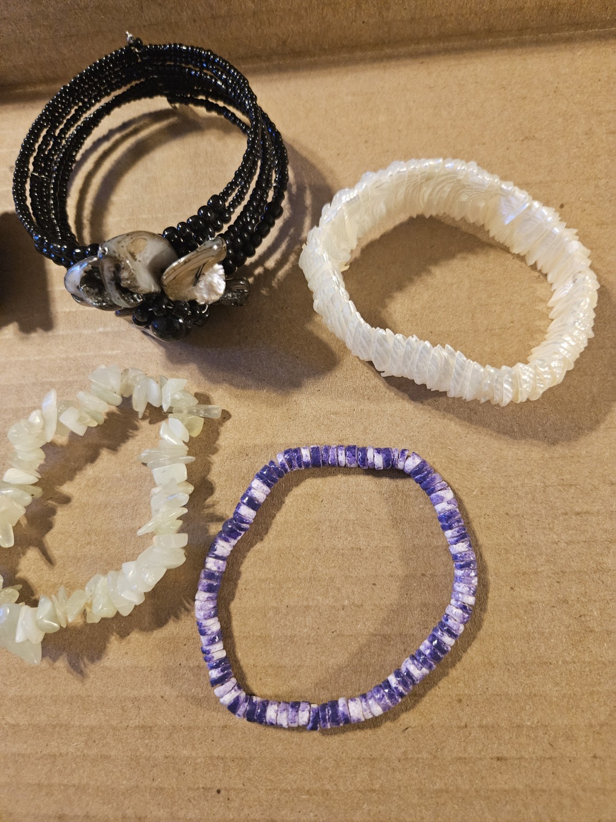 Lot 6 Piece Shell Bracelets Assorted Bundle - image 3