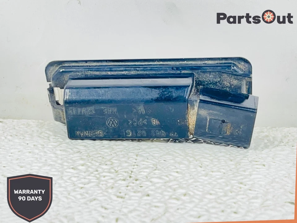 Luz LED 12-16 matrícula trasera Volkswagen 1K8943021 OEM Foto 4 de 4