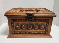 Max Klein SC 1280 Plastic Brown Storage Sewing Box Treasure Chest Grannycore