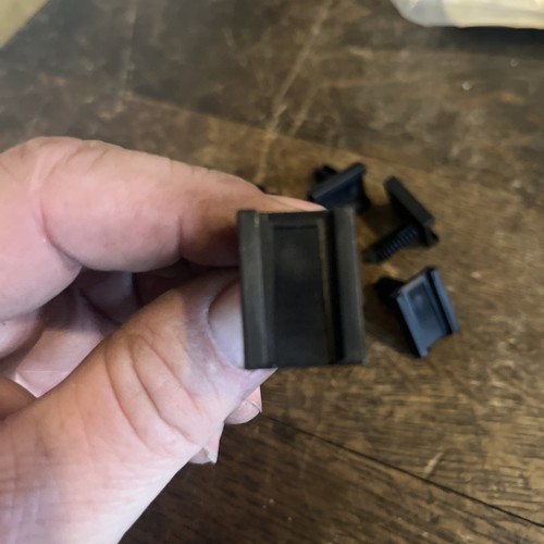 7 NOS John Deere OEM Clips 57M9939 - Picture 5 of 6