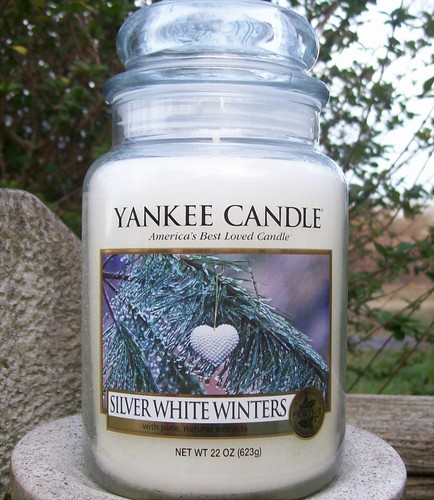 Yankee Candle "SILVER WHITE WINTERS" My Favorite Things~ LARGE 22oz.~ RARE ~ NEW - Picture 2 of 4