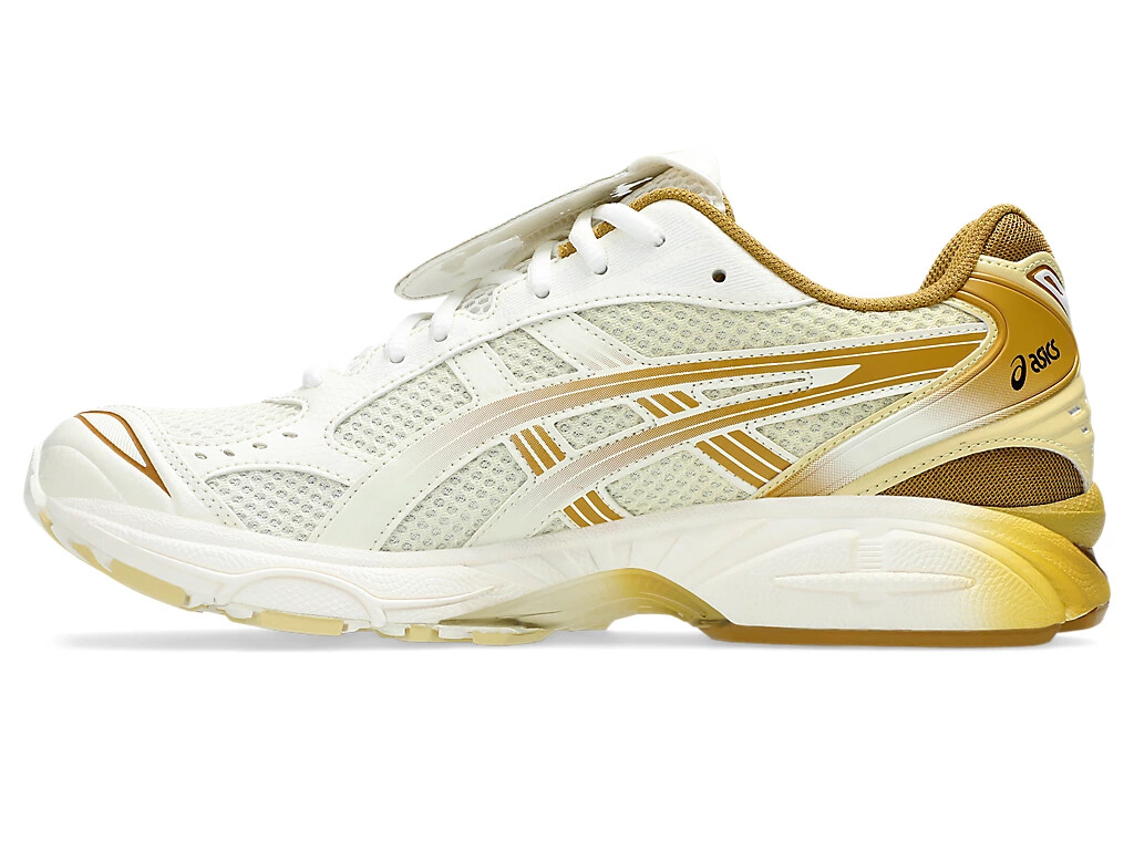 The Museum Visitor Asics Gel-Kayano 14 Cream Brown 1203A528