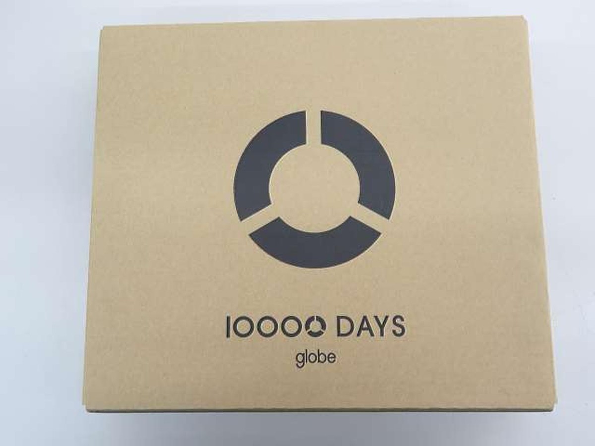 新品未開封★globe 10000 DAYS Amazon.co.jp: 10000 DAYS(初回生産限定盤)(AL12枚組+Blu-ray4枚