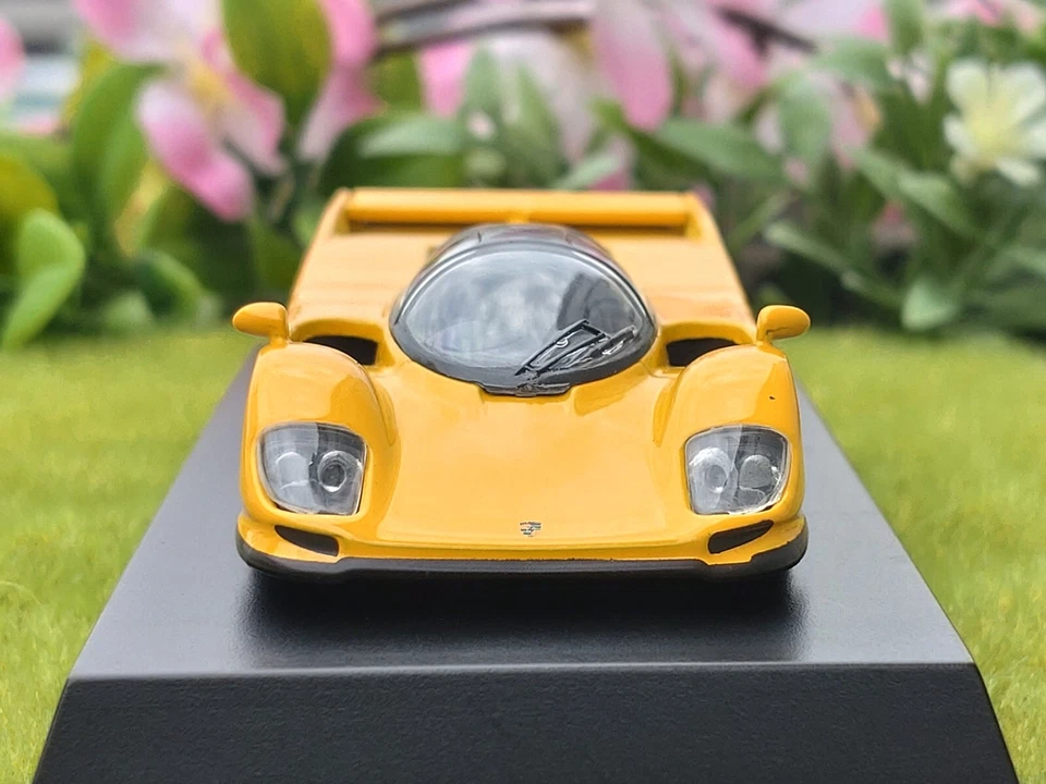 Le Mans 24h 1994 / Porsche / 962C / 1/64 Diecast Car / Kyosho Foto 3 de 4