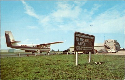 Vintage Postcard Neil Armstrong Airport Wapakoneta OH Ohio                 I-263