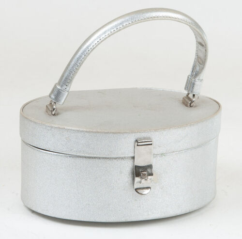 40s 'Silver Oval Box Bag' Great Shape with Silver tone Clasp and Top Handle  - Afbeelding 1 van 3