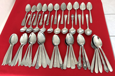 Lot of 50 Mismatched Stainless  TEASPOONS   for  Crafts