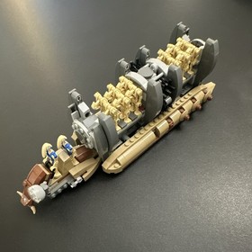 LEGO Star Wars: Battle Droid Troop Carrier (75086)