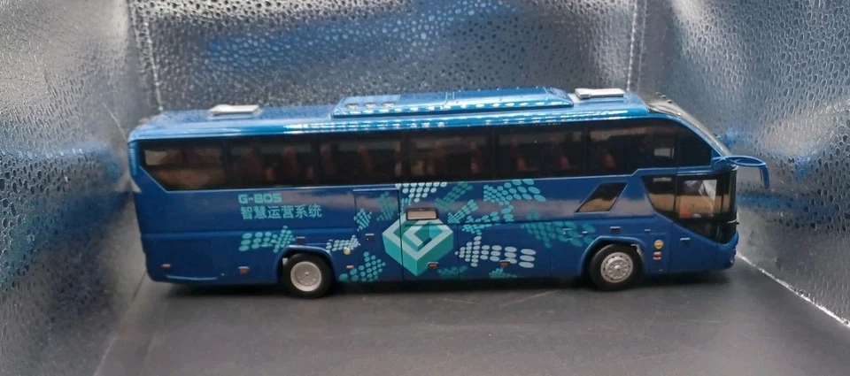 Autobús azul fundido a presión pesado Higer KLQ6125A Golden Dragon 1/42 Foto 2 de 4