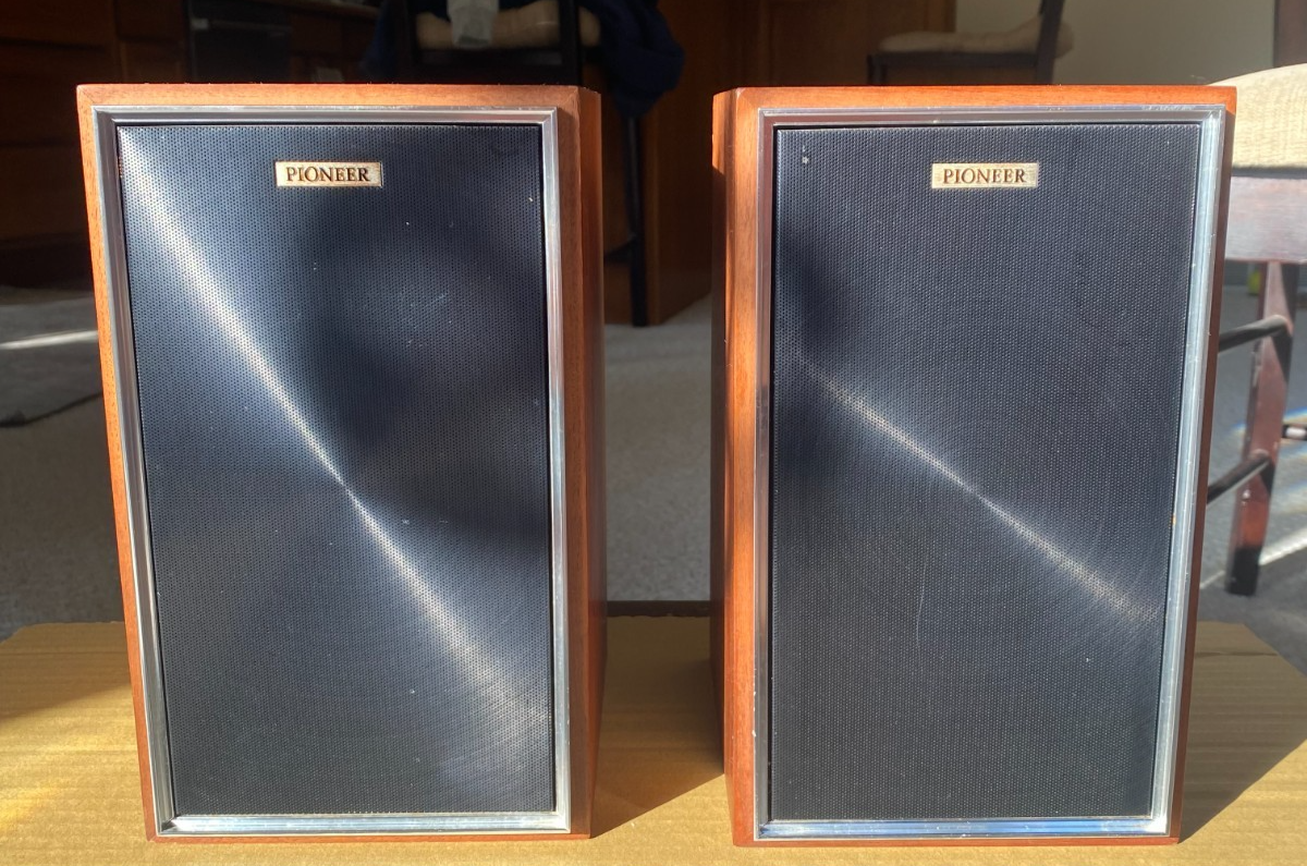Vintage Pioneer CS-51 Bookshelf Speakers - Excellent! Sound