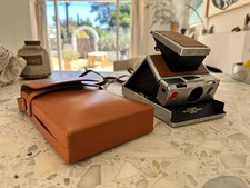 Vintage Polaroid SX-70 Land Camera With Polaroid Leather Case
