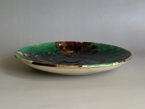 Antiker Wedgwood Majolika Teller 1882 grün braun Blumen Schmetterling 9 Zoll - Bild 11 von 14