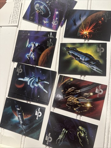 Carte collezionabili fantascientifiche vintage Seaquest, Stargate, Dr. Who Babylon 5 James Bond - Foto 13 di 22