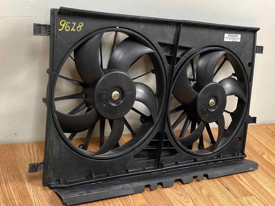 Conjunto de ventilador de motor de refrigeración de motor de 2,4 L 1115107ve OE para Dodge Avenger 2011-2014 Foto 3 de 4