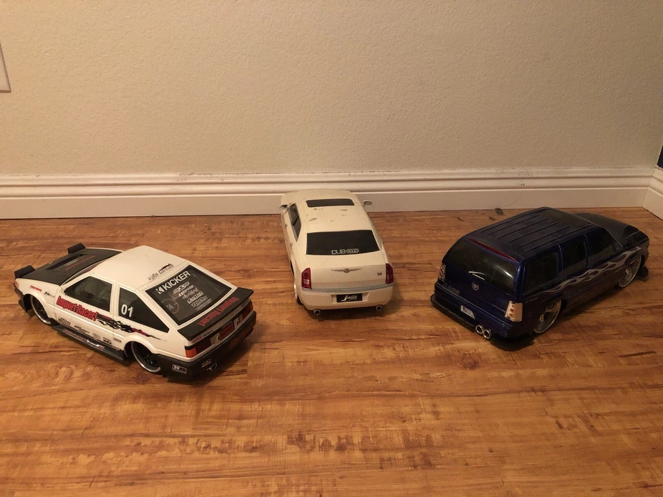 Rare Jada Dub City R/C: Cadillac Escalade - Chrysler 300C - Toyota Trueno AE86 - Image 3 of 4
