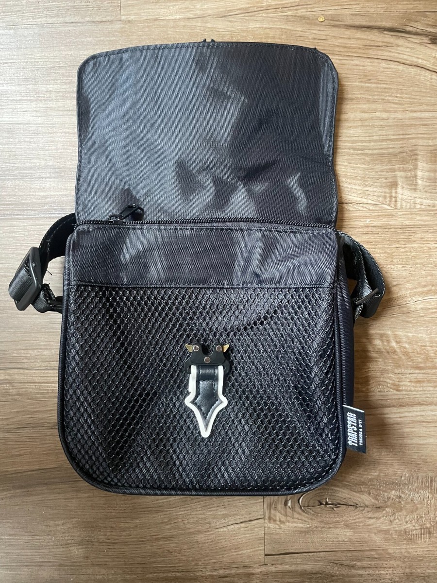 NEW Trapstar Irongate T Crossbody Bag Black | eBay