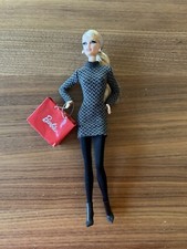 The Barbie Look 2012 City Shopper Black Label Barbie da collezione #X8258