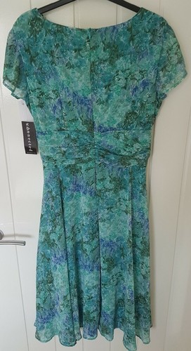 ***REDUCED*** A Lovely Ladies Size 10 Connected Apparel Lightweight Floaty Dres - Picture 2 of 5