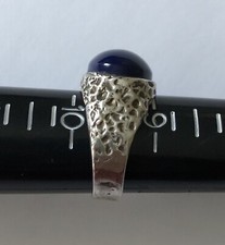 Vintage Hammered Silver Tone Metal With Lapis Lazuli Cabochon Ring Size 9.5