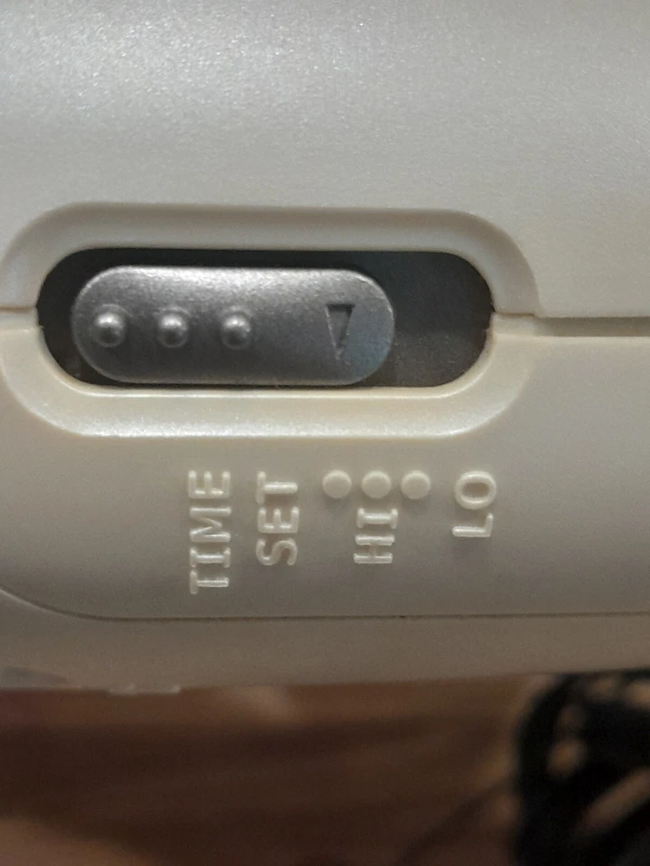 Timex T254W Jumbo Pantalla Digital Reloj Despertador Radio, AM/FM Blanco Perla 9v Backu Foto 3 de 4